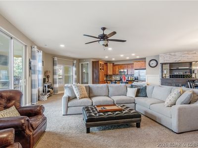 3168 Twin Rivers Pt Unit 2E