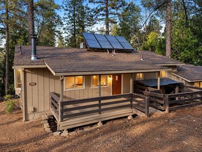 17900 Mira Vista Ct