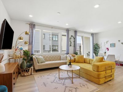 3873 Quantum Dr #303
