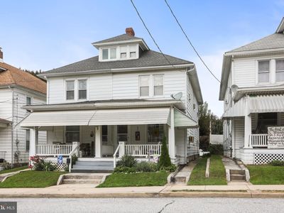 211 W High St