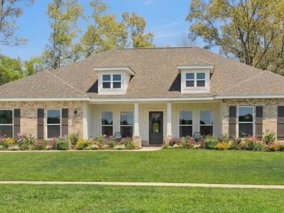 The Katherine Plan, Laurel Oaks