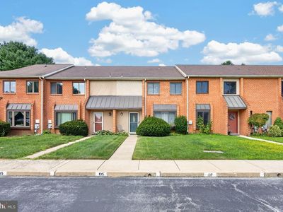 Property at 133 Caernarvon Ct, Exton, PA