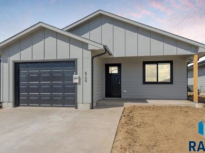 6724 E Heartgold St