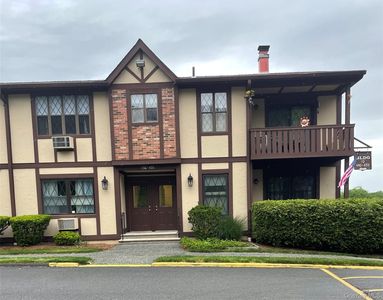 Property at 452 Sierra Vista Lane, Valley Cottage, NY