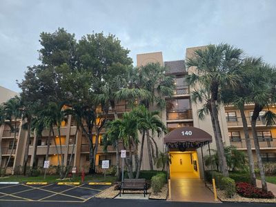 140 Lake Nancy Lane #412