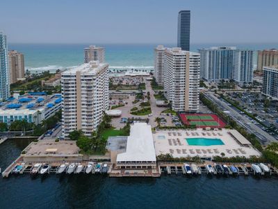 1965 S Ocean Dr APT 11P