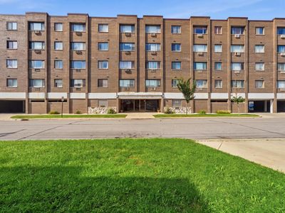 7650 W Altgeld St APT 305