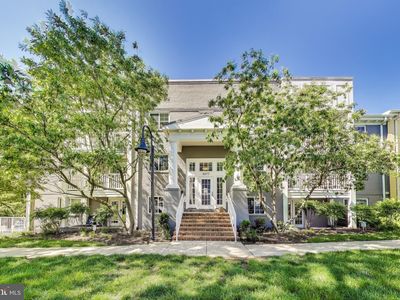 4077 S Four Mile Run Dr UNIT 204