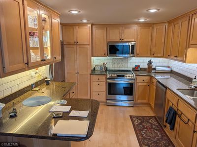 1101 Sibley Memorial Hwy APT 105