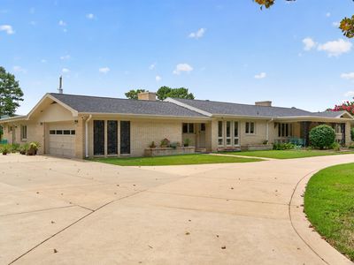 520 Parnell Drive