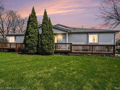 9358 Parkview Cir
