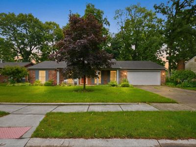 1612 Benham Dr