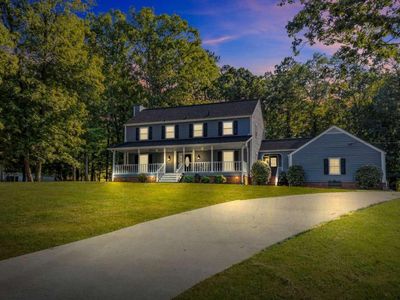 108 E Creekview Dr SW