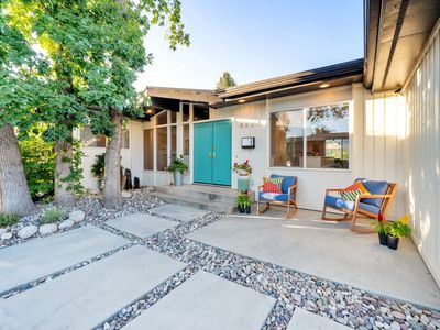 8621 S Mount Majestic Rd E