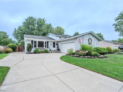 20566 Village Green Dr