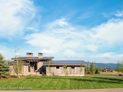 940 Mountain Bluebird Ct