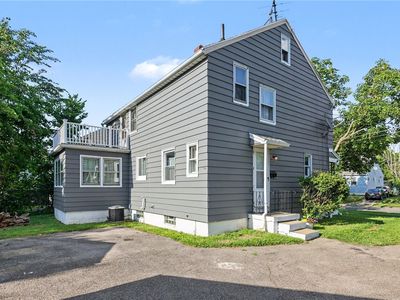 209 Saint Casimir St