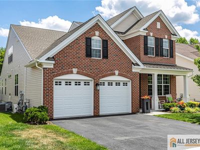 40 Inverness Dr