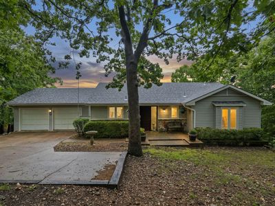 46 Acoma Drive