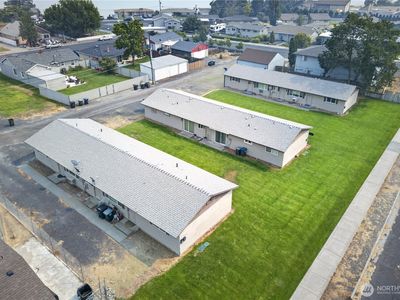 1133 1135 Cascade Avenue