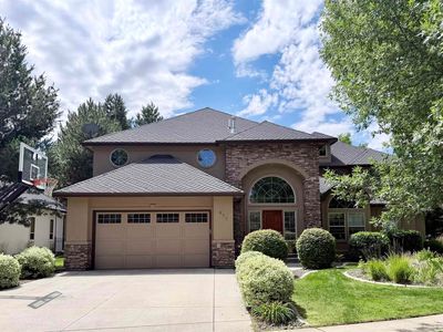 877 W Headwaters Dr