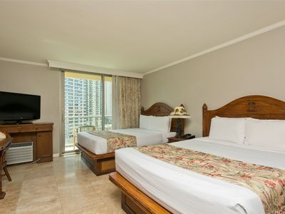 2045 Kalakaua Ave APT 818