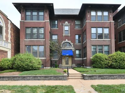 5567 Pershing Ave APT 3W