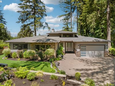 1923 Mapleleaf Ct