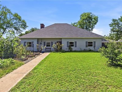 2304 Quail Hollow Dr