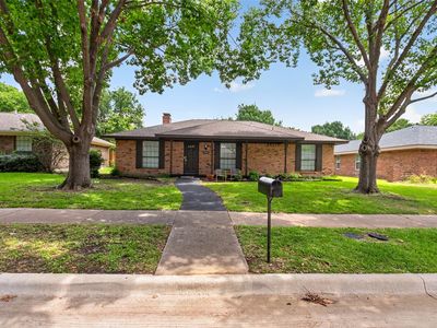 302 Gwendola Dr