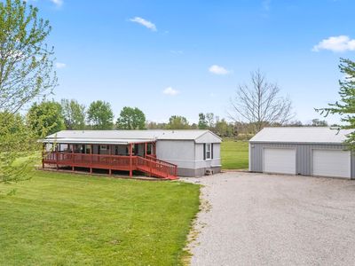 4999 W Lake Rd W