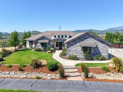 880 Santa Cruz Dr