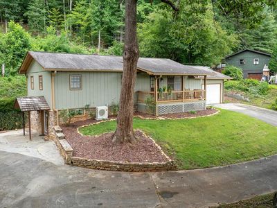 95 Parkview Ln