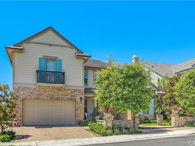 2476 N La Capella Ct