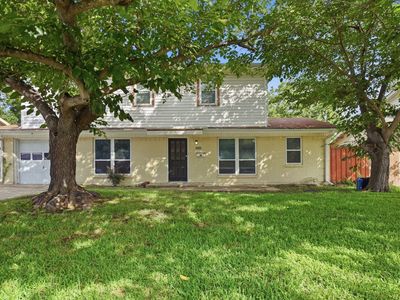 2430 Mark Dr