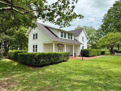 2202 S Farm Road 107
