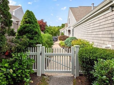 5 Alice Mullens Way Unit 5