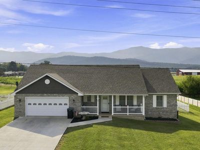 53 Arthur Ln