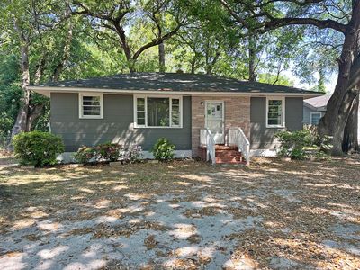 97 Willow Dr