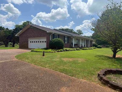 1012 Eastwood Dr
