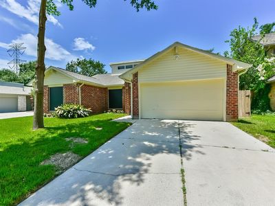 11519 Stone Bridge Dr