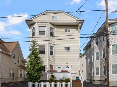 26 Frederick St