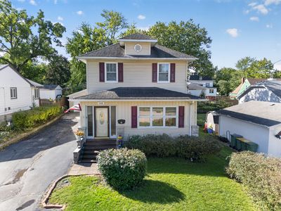 Property at 215 E 4th St, Lockport, IL