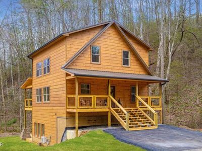 1615 Bear Valley Rd