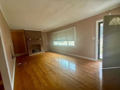 2420 Greenwood Ter