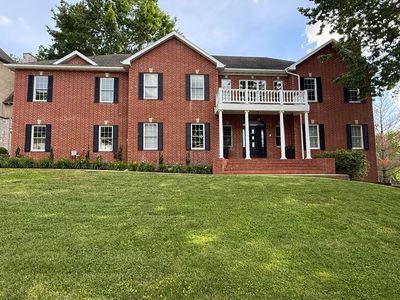 1658 W Caleb Court