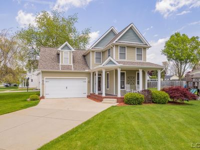 800 Woodstock Ln