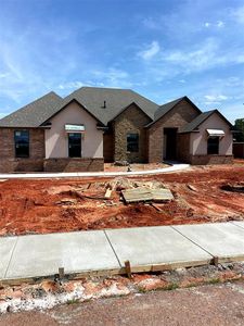 109 W Duane Dr