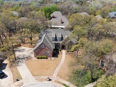 2300 Foxwood Cir