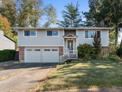 1009 SE Sweetbriar Ln